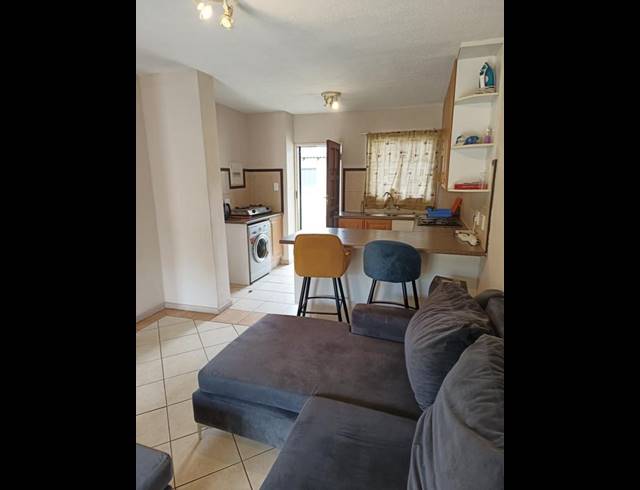 2 BEDROOM APARTMENT FOR SALE IN MOOIKLOOF RIDGE ESTATE